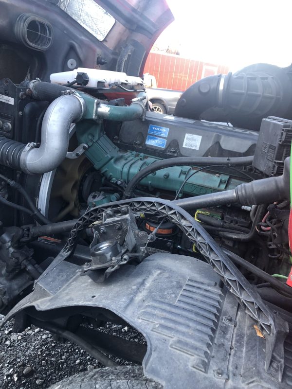 2012 Volvo VNL42670 - Image 4