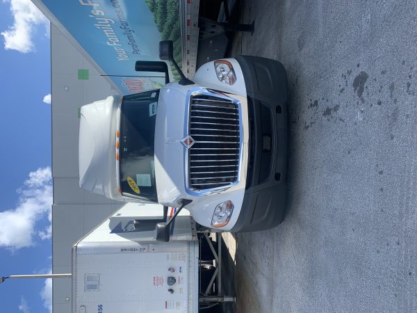 2019 INTERNATIONAL LT - Image 8