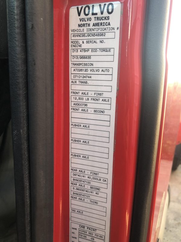 2012 Volvo VNL42670 - Image 9