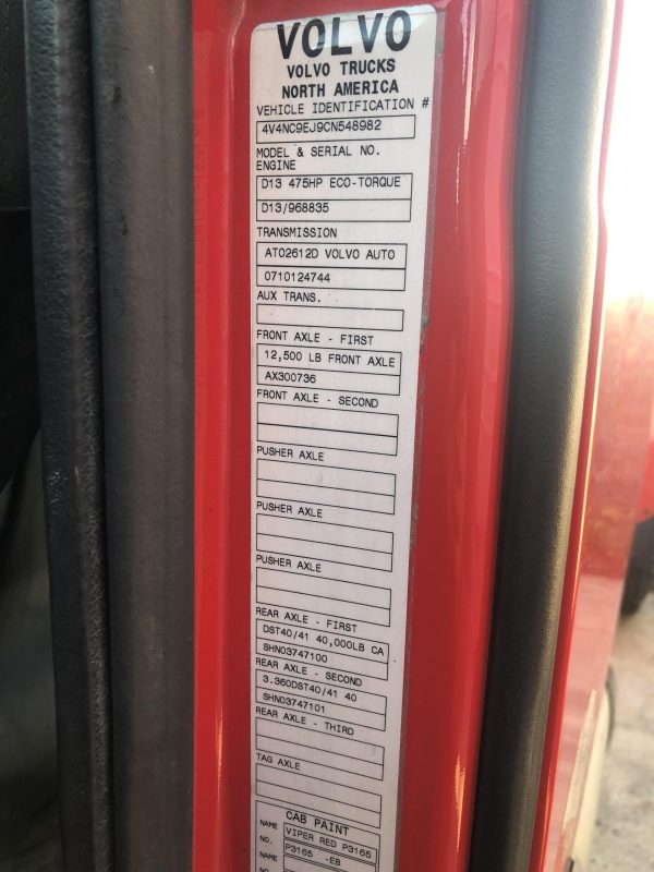 2012 Volvo VNL42670 - Image 9