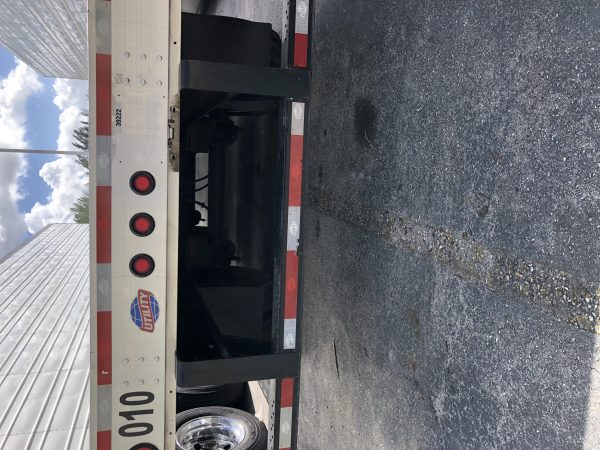 2019 UTILITY 53 ft x 102 in - Image 12