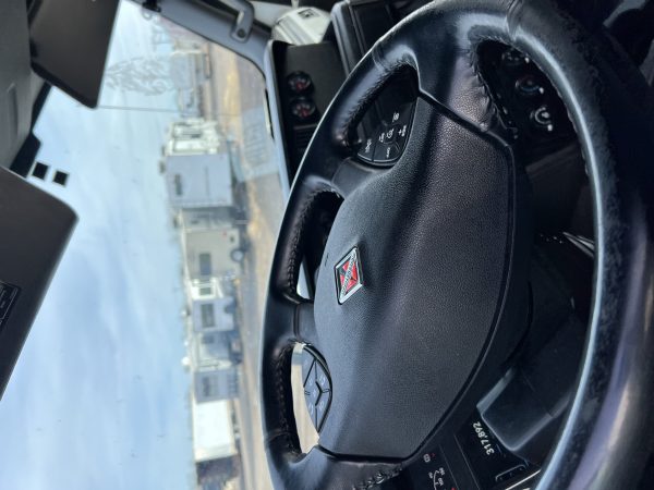 2019 INTERNATIONAL LT - Image 32