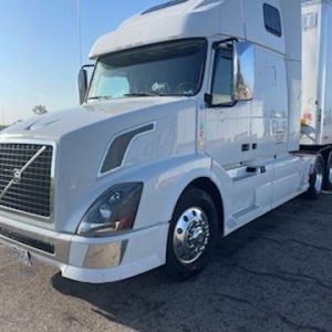 2015 VOLVO VLN64T670