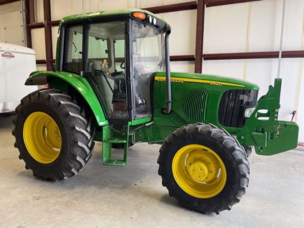 2002 JOHN DEERE 6420 TRACTOR WITH BUSH HOG OFFSET DISC - Image 3