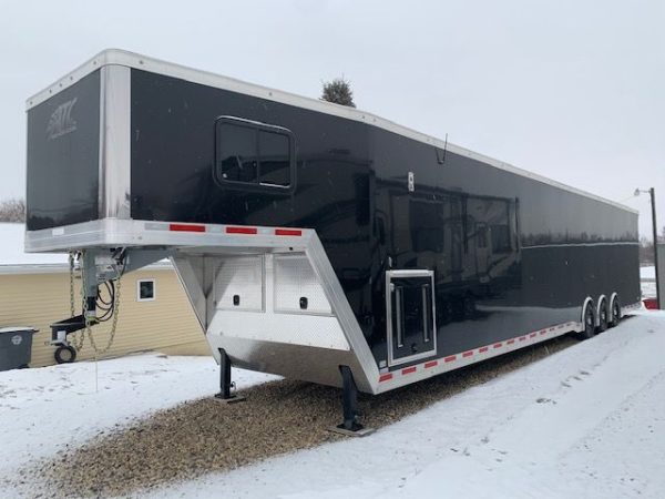 2017 ATC CH405 ENCLOSED   TOY HAULER