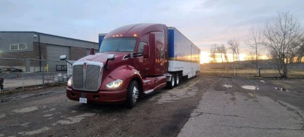 2016 KENWORTH T680 CONDO SLEEPER