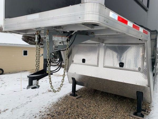 2017 ATC CH405 ENCLOSED   TOY HAULER - Image 5