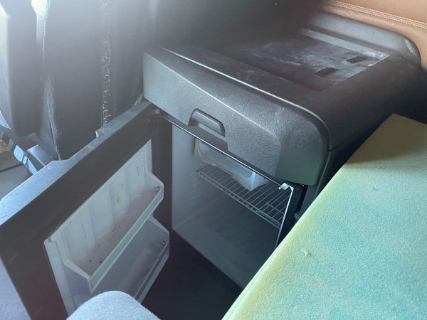 2018 Freightliner Cascadia 126 - Image 5