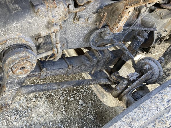 2013 Caterpillar CT660 - Image 4