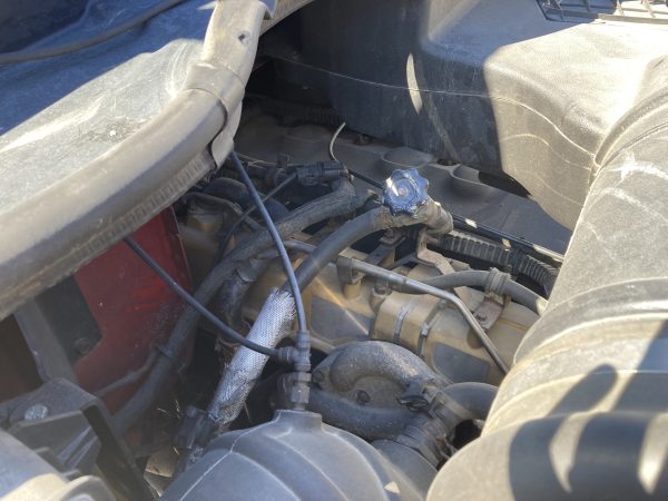 2013 Caterpillar CT660 - Image 5