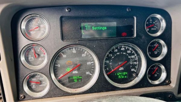 2009 KENWORTH T2000 DOUBLE BUNK SLEEPER - Image 5