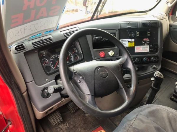 2014 FRIEGHTLINER CASCADIA 125 - Image 3