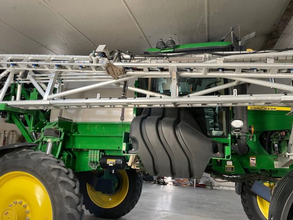 2014 JD 4830 SPRAYER - Image 3