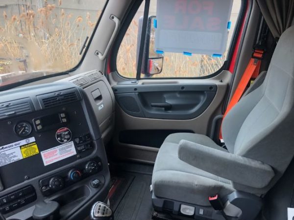 2014 FRIEGHTLINER CASCADIA 125 - Image 6
