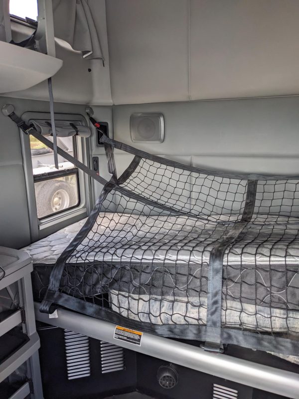 2018 Kenworth T680 - Image 5