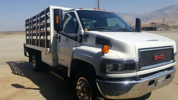 2007 GMC 4500 TOP KICK - Image 2