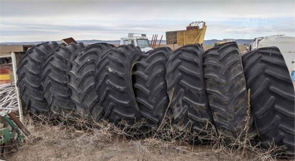 2006 JOHN DEERE 9520 & Case IH 730b - Image 4