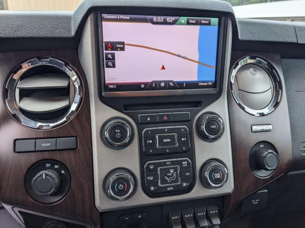 2013 Ford F550 SD Lariat - Image 9