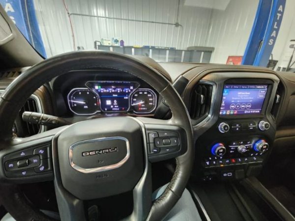 2020 GMC SIERRA DURAMAX  2500 HD DENALI - Image 4