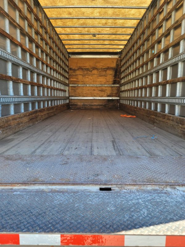 2007 International DuraStar 4300 - Image 21
