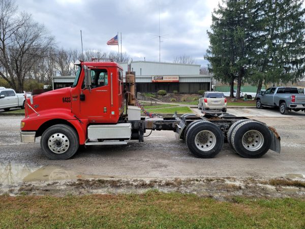 2007 International Eagle 9200i SBA - Image 4