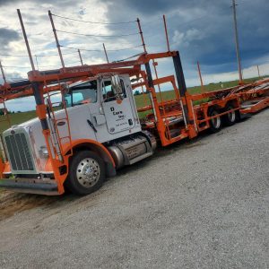 2020 Peterbilt 365 Day Cab