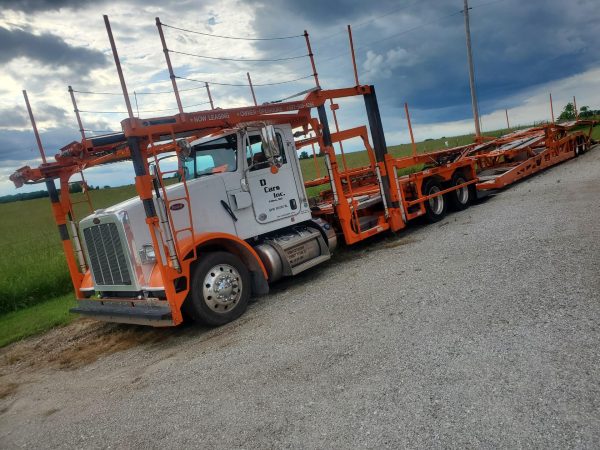 2020 Peterbilt 365 Day Cab