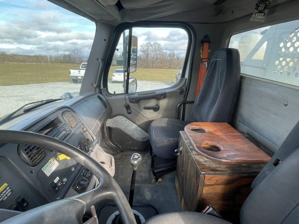 2008 FREIGHTLINER BUSINESS CLASS M2 106 - Image 30