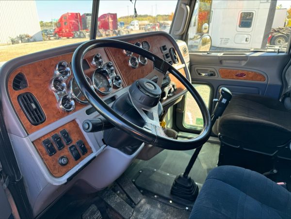 2007 Peterbilt 378 - Image 5