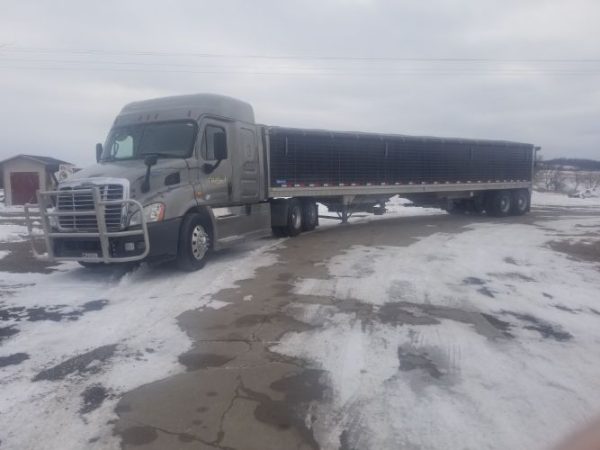 2018 FREIGHTLINER CASCADIA 113  COMBO  2015 STOUGHTON AG HOPPER