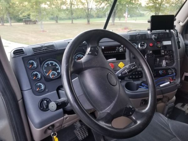 2018 FREIGHTLINER CASCADIA 113 SLP - Image 6