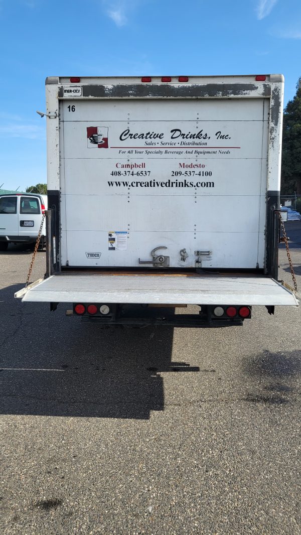 2006 Chevy Express 3500 - Image 7