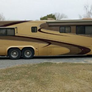 2003 MONACO SIGNATURE  MOTOR COACH