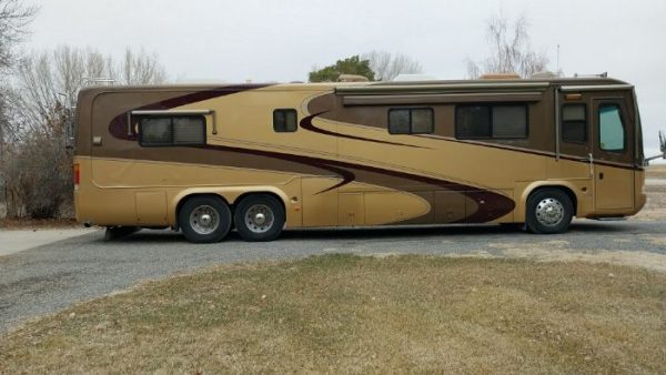 2003 MONACO SIGNATURE  MOTOR COACH