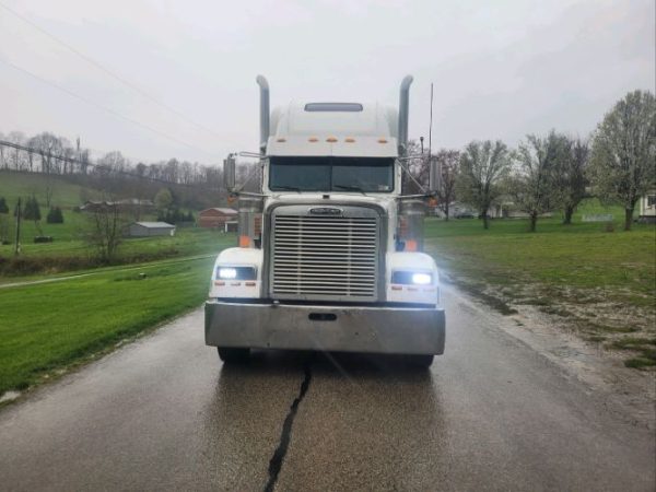 2000 FREIGHTLINER FLD132 EXHD - Image 3