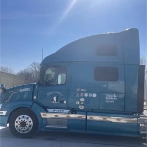 2013 VOLVO VNL64T780 & 2008 Wabash 53'