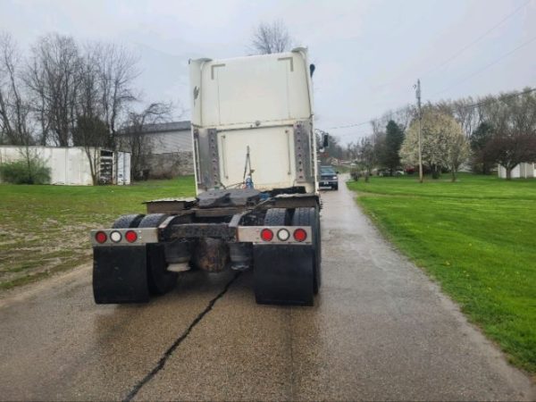 2000 FREIGHTLINER FLD132 EXHD - Image 5