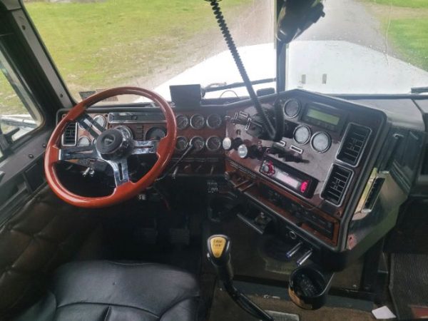 2000 FREIGHTLINER FLD132 EXHD - Image 6