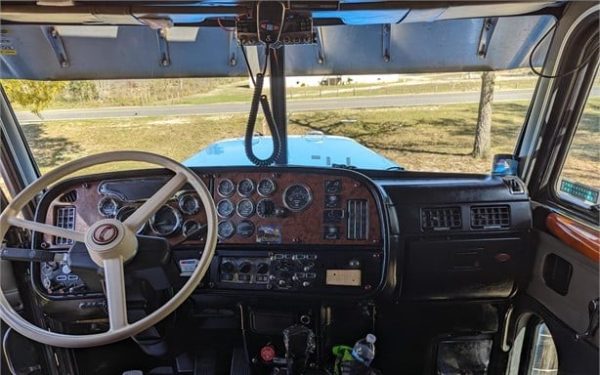 2003 PETERBILT 379EXHD - Image 7