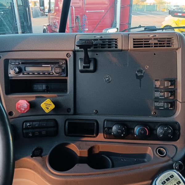 2015 FREIGHTLINER CASCADIA - Image 9