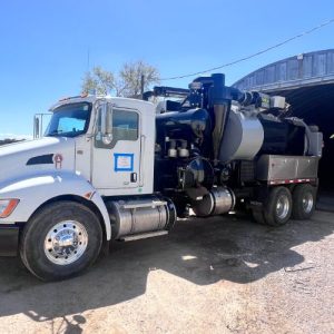 2022 KENWORTH T370 VAC TANKER