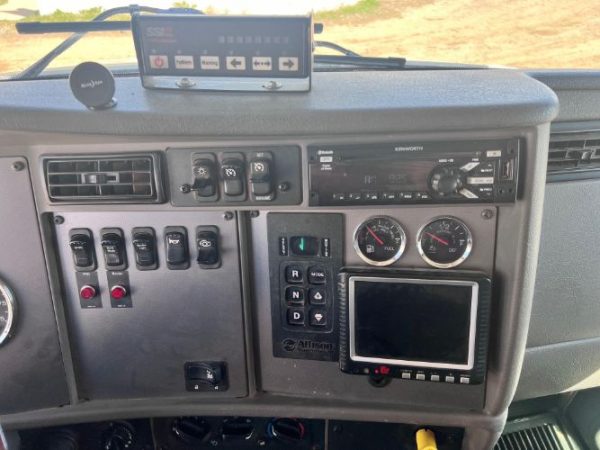 2022 KENWORTH T370 VAC TANKER - Image 8