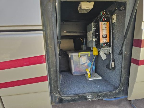 2003 NATIONAL RV TRADEWINDS CLASS A DIESEL PUSHER - Image 10