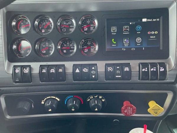 2024 KENWORTH W900  ANNIVERSARY  EDITION - Image 11