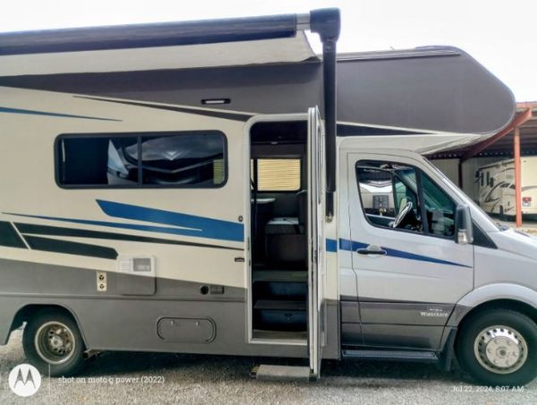 2022 WINNEBAGO/MERCEDES BENZ VITA - Image 2