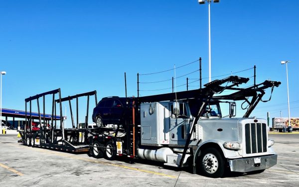 2018 peterbilt 2018 cottrell - Image 2
