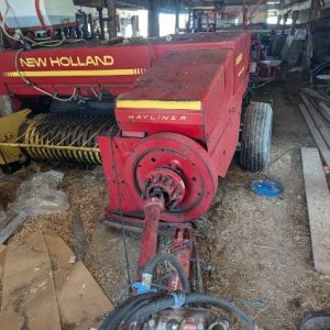 1986 NEW HOLLAND 316 SMALL SQUARE BALER
