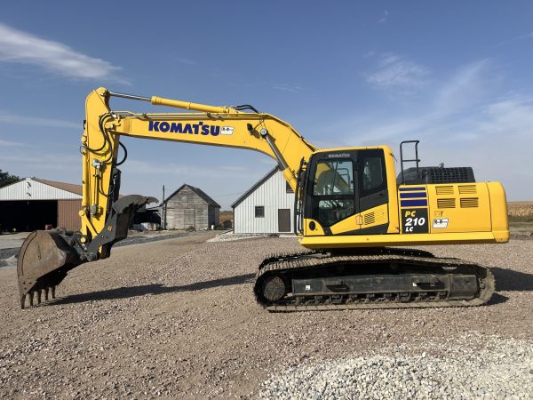 2023 Komatsu pc210 excavator