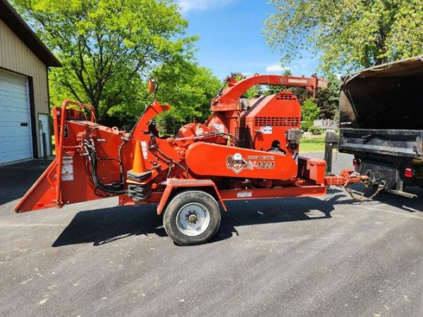 2019 MORBARK 1821 EAGER BEAVER WOOD CHIPPER
