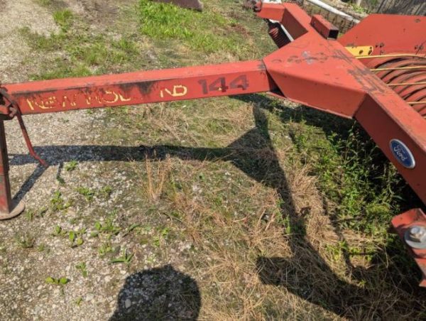 1990 NEW HOLLAND 144 HAY INVERTER - Image 13